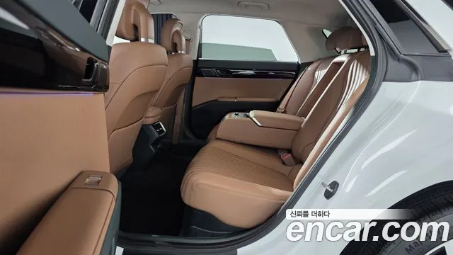 Hyundai Grandeur GN7 — Фото автомобиля 18