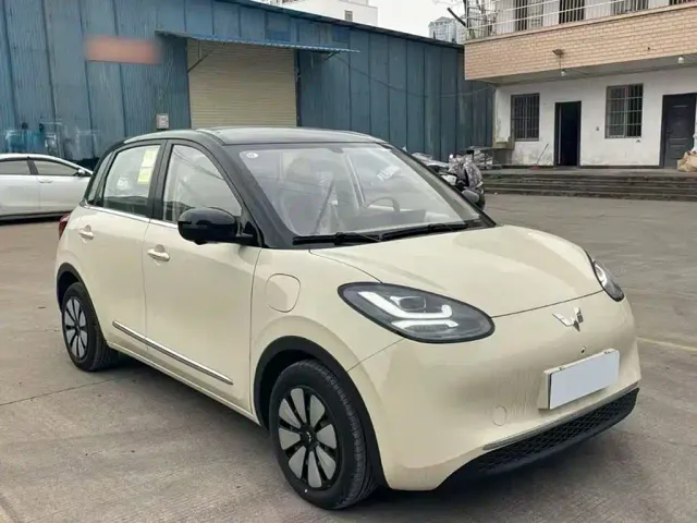 Wuling Bingo — Фото автомобиля 6