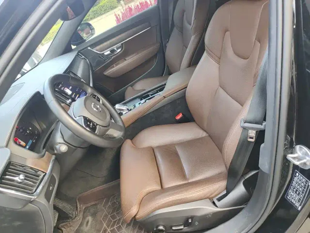 Volvo S90 — Фото автомобиля 11