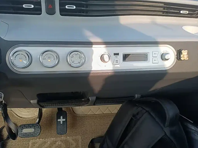 Wuling Hongguang Mini EV — Фото автомобиля 12