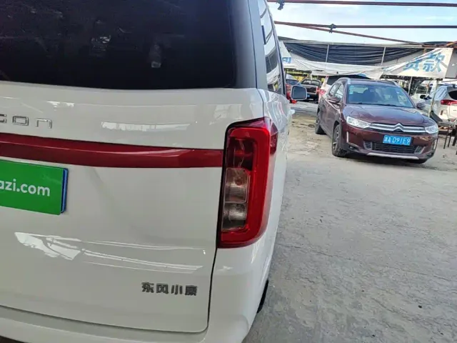 DFSK Fengguang 380 — Фото автомобиля 7