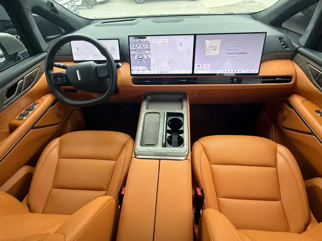 Wey Alpine — Фото автомобиля 12