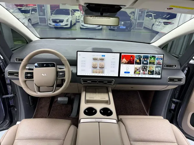 Li Auto MEGA — Фото автомобиля 9