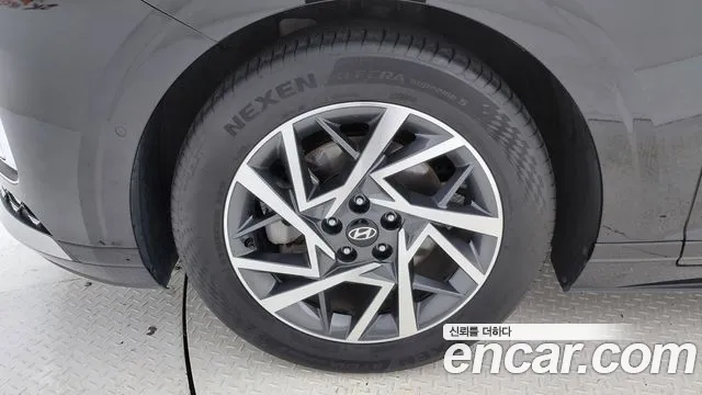 Hyundai Grandeur Grandeur (GN7) 2.5 Бензин 2WD — Фото автомобиля 5