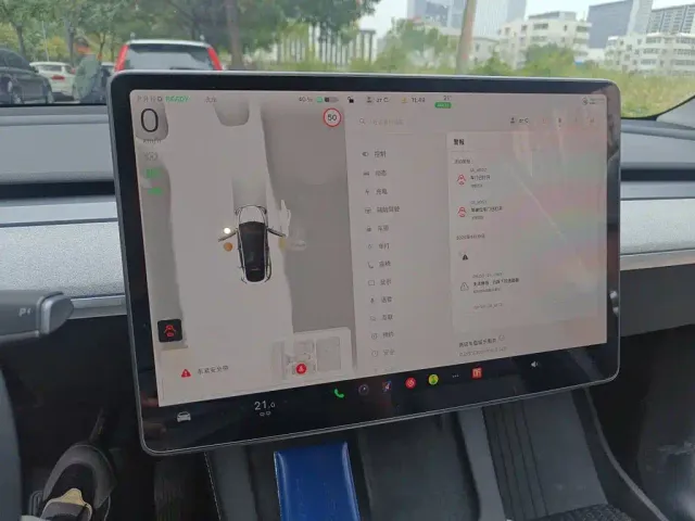Tesla Model Y — Фото автомобиля 7