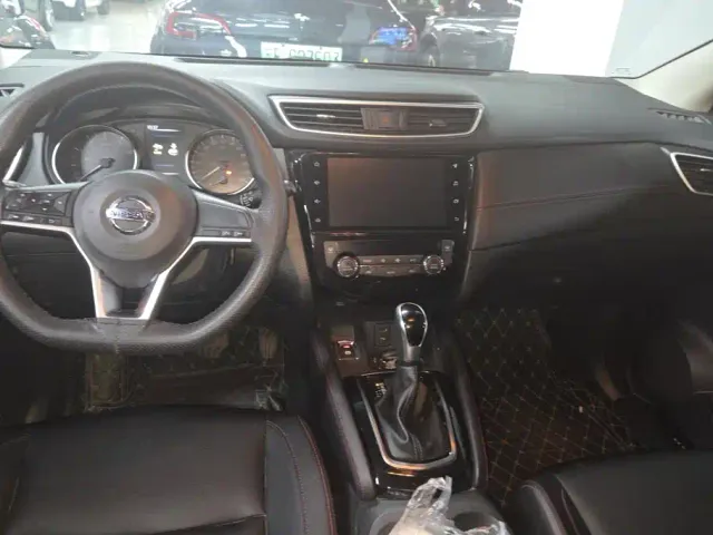 Nissan Qashqai — Фото автомобиля 12