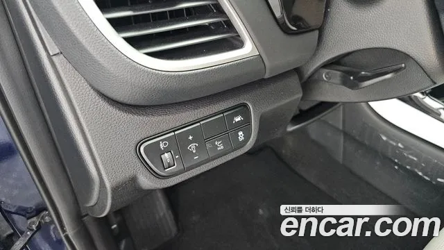 Kia Seltos Seltos Бензин 1.6 Turbo 4WD — Фото автомобиля 17