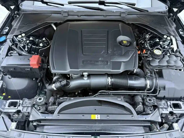Jaguar XEL — Фото автомобиля 10