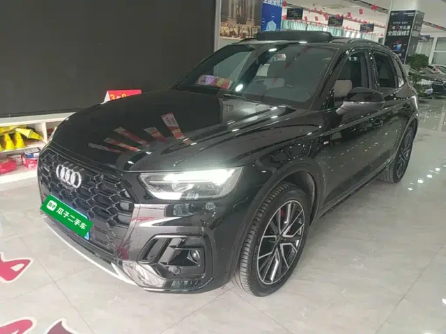 Фотография автомобиля — Audi Q5L