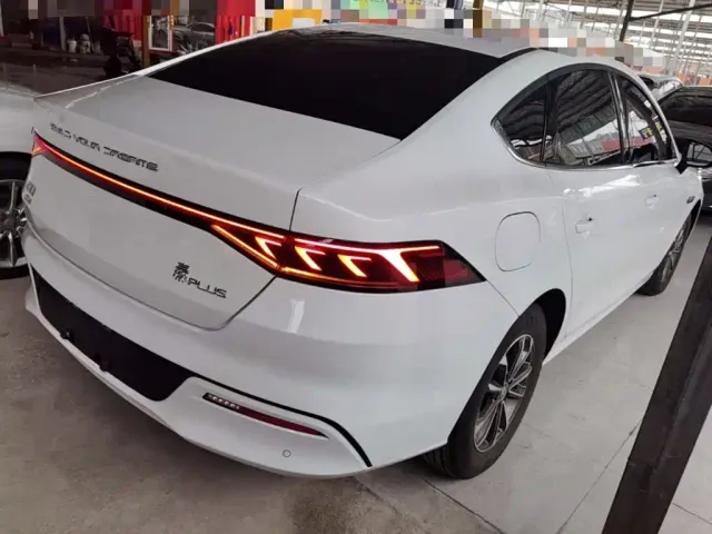 BYD Qin PLUS — Фото автомобиля 6