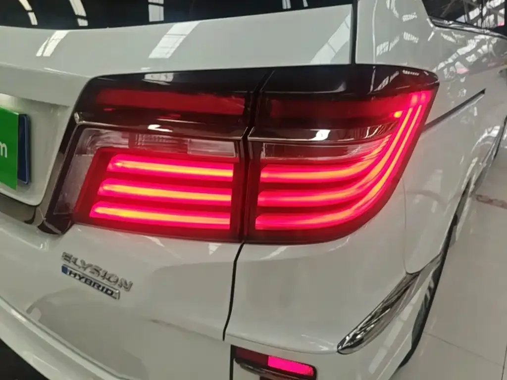 Honda Elysion 2019 2.0L Hybrid Luxury Edition — Фото автомобиля 7