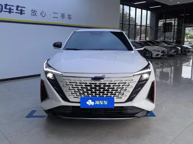 Changan Z6 — Фото автомобиля 2