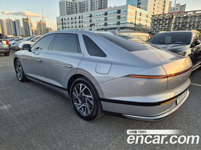 Hyundai Grandeur GN7 — Фото автомобиля 4