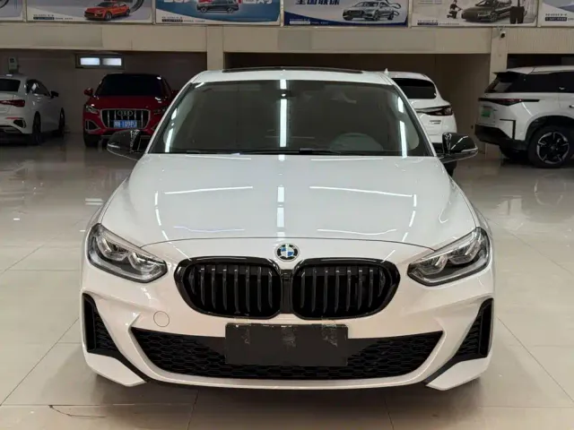 BMW 1 Series — Фото автомобиля 2