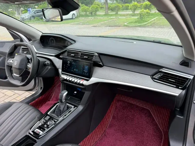 Peugeot 408 — Фото автомобиля 17