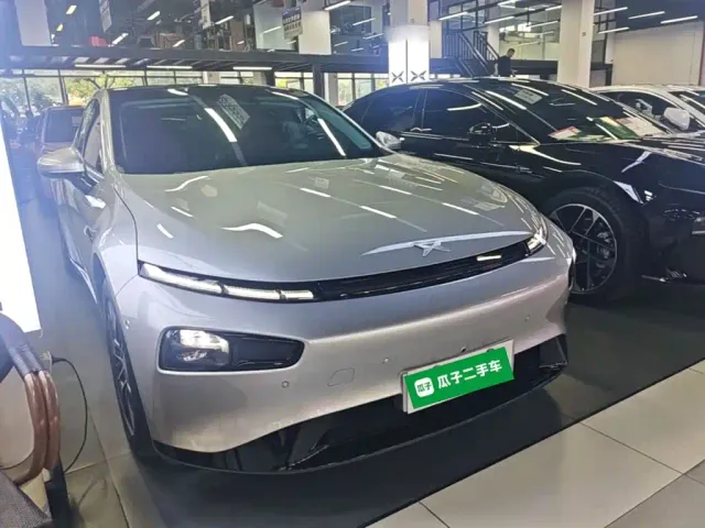 Xpeng P7 — Фото автомобиля 3