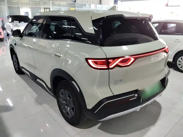 BYD Yuan UP — Фото автомобиля 4