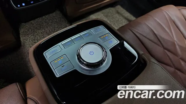 Genesis G80 RG3 — Фото автомобиля 30