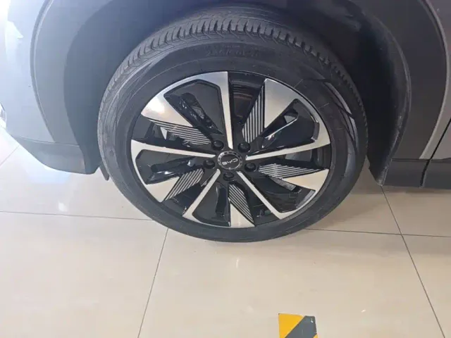 BYD Song PLUS — Фото автомобиля 22
