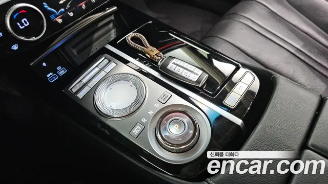 Genesis G80 RG3 — Фото автомобиля 12