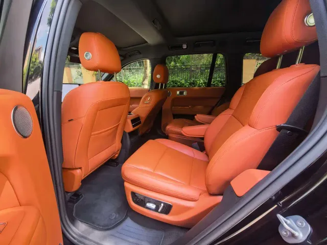 Li Auto L8 — Фото автомобиля 6