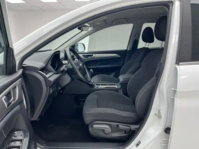 Haval M6 — Фото автомобиля 16