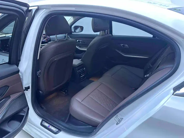BMW 3 Series — Фото автомобиля 11