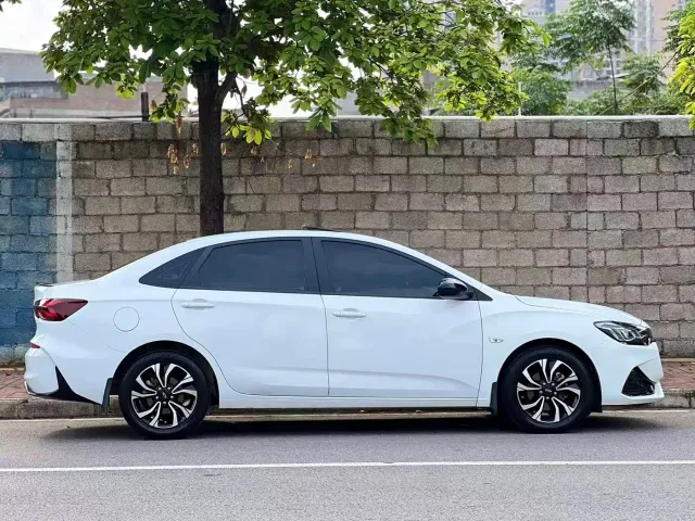 Chevrolet Monza — Фото автомобиля 6