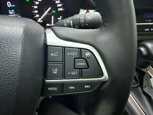 Toyota Granvia — Фото автомобиля 10