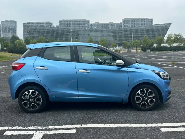 JMEV EV3 — Фото автомобиля 7