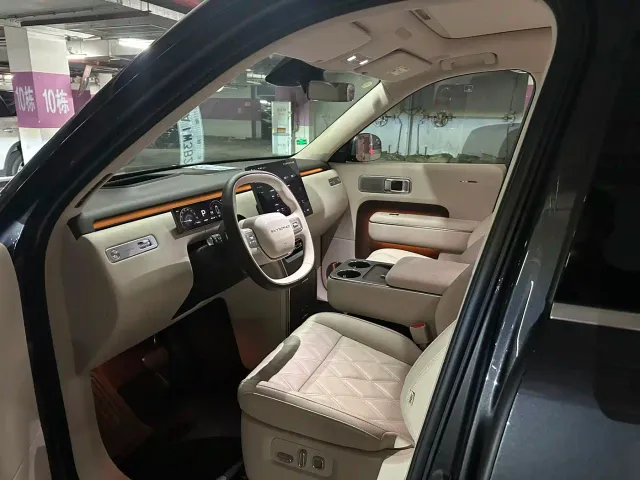 Xiaomi SUV — Фото автомобиля 7