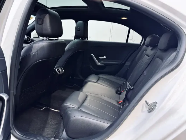 Mercedes-Benz A-Class — Фото автомобиля 10