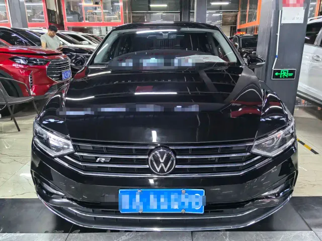 Volkswagen Magotan — Фото автомобиля 2