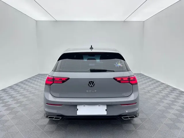 Volkswagen Golf — Фото автомобиля 5