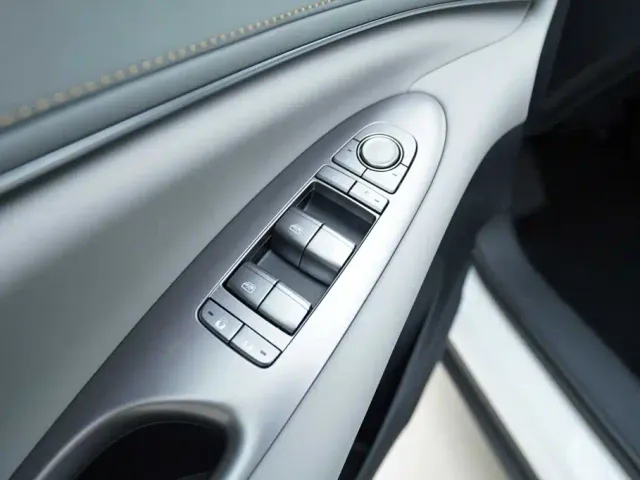 BYD Sealion 06 — Фото автомобиля 10