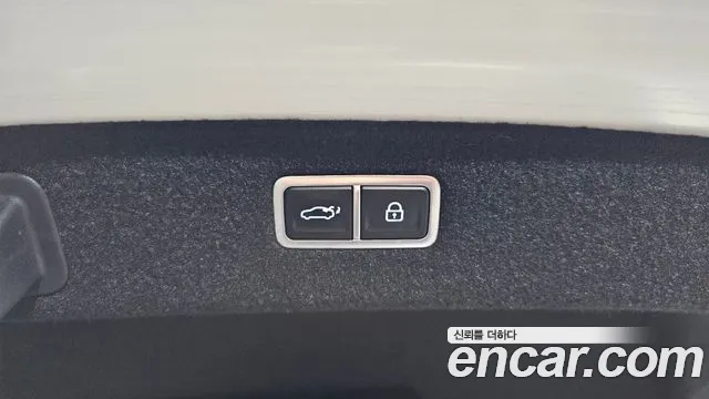 Genesis G90 — Фото автомобиля 29