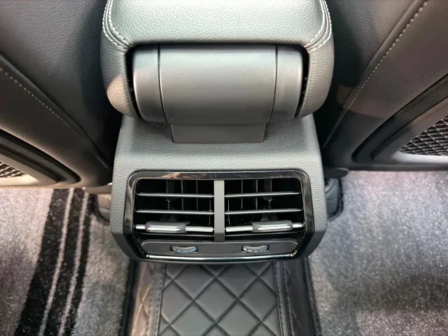 Audi Q3 — Фото автомобиля 10