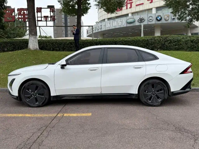 Wuling Starlight — Фото автомобиля 3