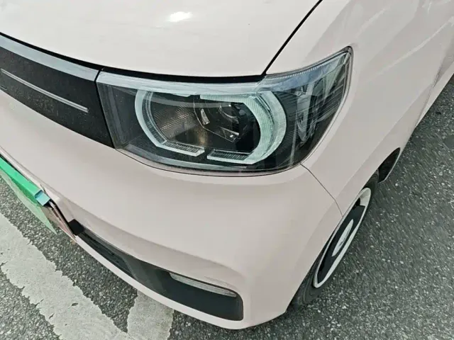 Wuling Hongguang Mini EV — Фото автомобиля 23