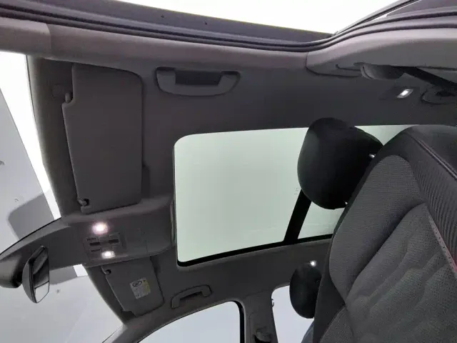 Volkswagen Tiguan L — Фото автомобиля 14