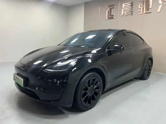 Фотография автомобиля — Tesla Model Y