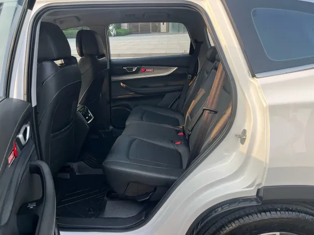 Chery Tiggo 8 PLUS — Фото автомобиля 10