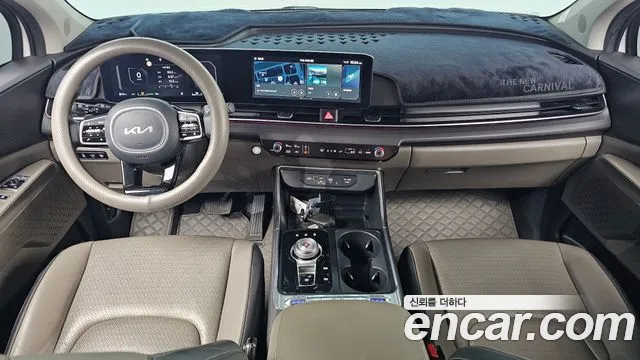 Kia Carnival — Фото автомобиля 10