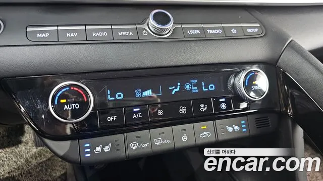 Hyundai Avante CN7 — Фото автомобиля 30