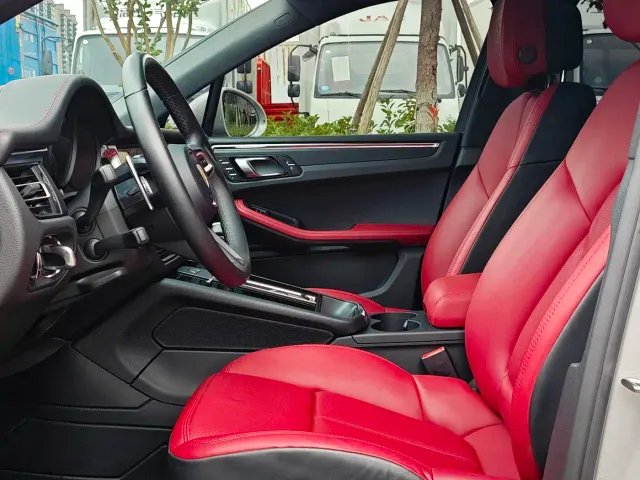 Porsche Macan — Фото автомобиля 12