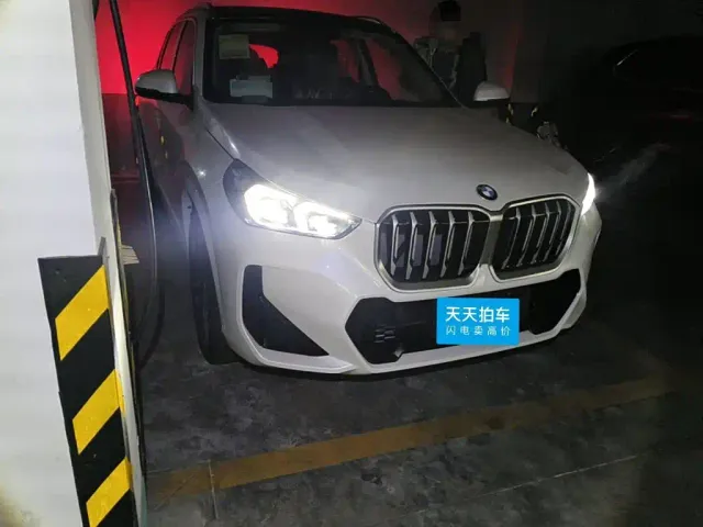 BMW X1 — Фото автомобиля 3