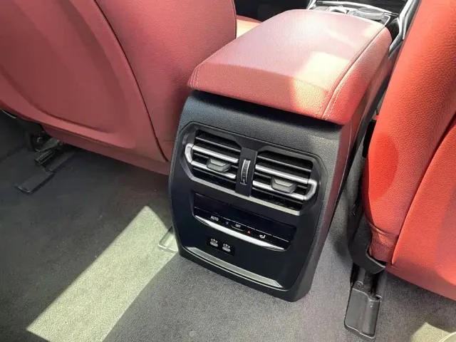 BMW i3 — Фото автомобиля 17