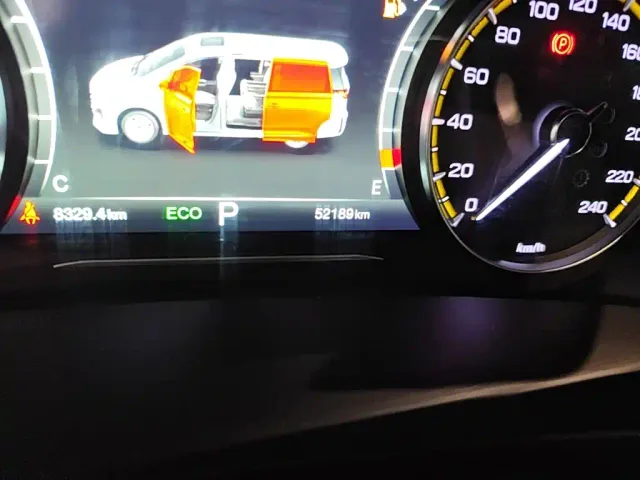 GAC Trumpchi M8 — Фото автомобиля 18