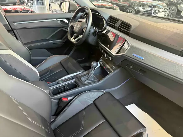 Audi Q3 — Фото автомобиля 8