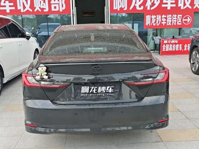 Toyota Camry — Фото автомобиля 9